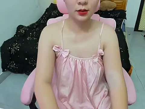 Snapshot of Chi_xinh19 chatting on March 31, 2026, 12:40 pm Chi xinh19 online show from March 31, 2026, 12:40 pm