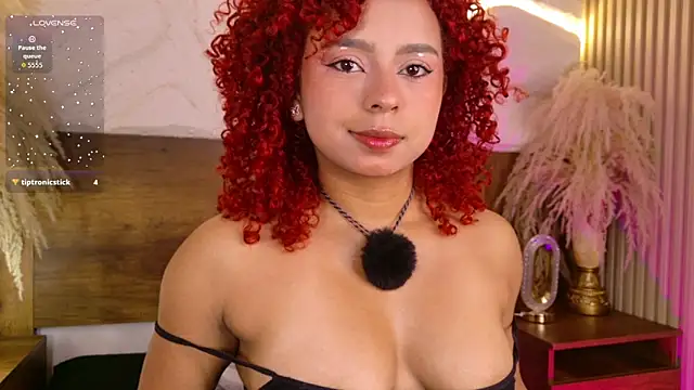 lara curly online show from May 8, 2026, 7:01 am
