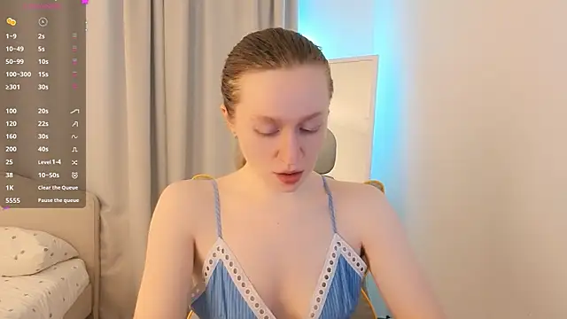 Snapshot of mowalova chatting on July 10, 2026, 5:07 am mowalova online show from July 10, 2026, 5:07 am