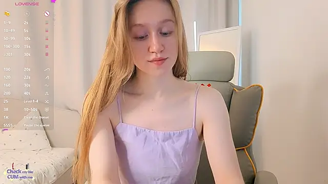 Snapshot of mowalova chatting on May 19, 2026, 4:52 am mowalova online show from May 19, 2026, 4:52 am
