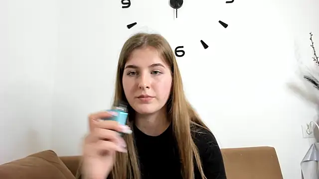 OhMyAlice online show from March 28, 2026, 9:16 pm