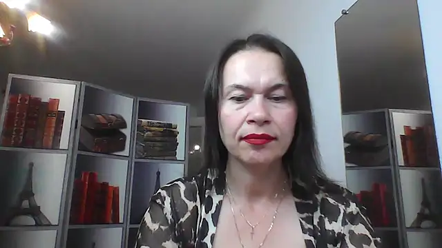 Selena Moo online show from July 22, 2026, 8:27 am