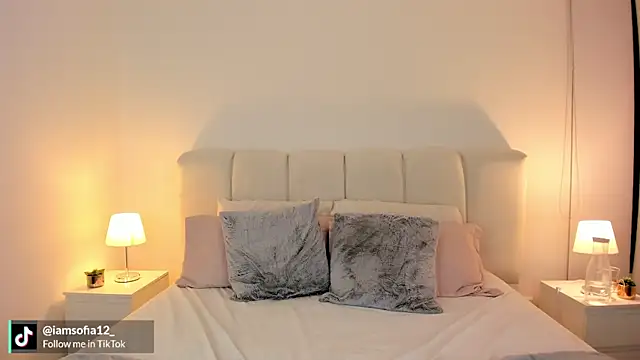 miss sofyy online show from June 27, 2026, 1:11 am