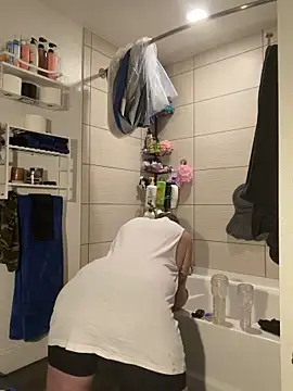 bilateralBKamputee online show from April 4, 2026, 1:12 am