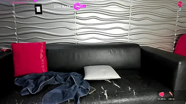 Tripleexperience18xxx online show from March 21, 2026, 1:40 am