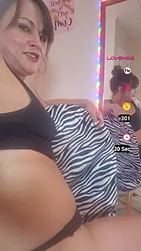 Snapshot of TexasGirl42 chatting on June 29, 2026, 5:34 pm TexasGirl42 online show from June 29, 2026, 5:34 pm