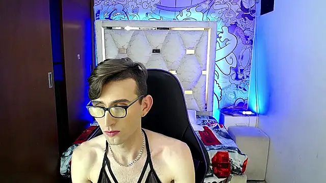 Dani high online show from March 25, 2026, 8:19 pm