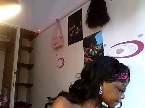 debbieeee online show from June 5, 2026, 6:52 am