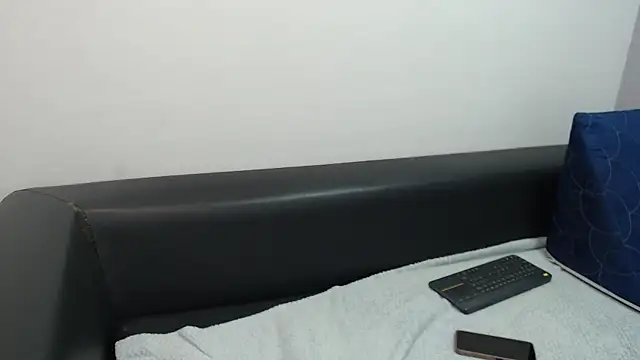 Snapshot of dafne_kim chatting on May 7, 2026, 1:03 pm dafne kim online show from May 7, 2026, 1:03 pm