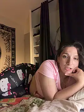 Snapshot of georginamoor chatting on April 30, 2026, 8:57 pm georginamoor online show from April 30, 2026, 8:57 pm
