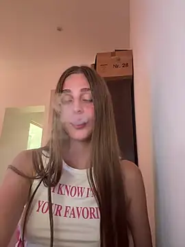 Snapshot of BellMeow_ chatting on July 10, 2026, 3:45 pm BellMeow online show from July 10, 2026, 3:45 pm