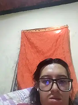 Greta silber26 online show from March 29, 2026, 3:57 pm