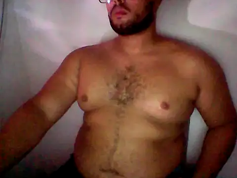 Snapshot of Derick_013 chatting on May 11, 2026, 9:56 pm Derick 013 online show from May 11, 2026, 9:56 pm