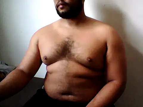 Snapshot of Derick_013 chatting on June 3, 2026, 4:23 pm Derick 013 online show from June 3, 2026, 4:23 pm