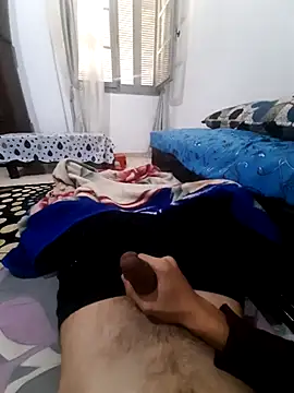 Snapshot of Alp212 chatting on April 1, 2026, 1:41 pm Alp212 online show from April 1, 2026, 1:41 pm