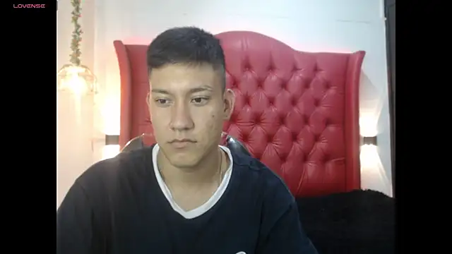 DominantBoy4 online show from July 8, 2026, 1:30 am