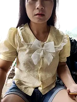 Cute-flowers online show from April 19, 2026, 12:00 am