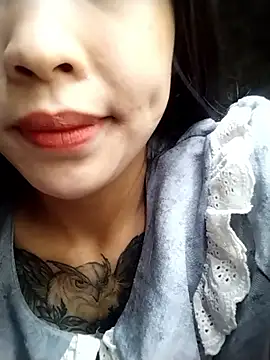 Snapshot of Junxinh_Rose chatting on March 25, 2026, 5:51 am Junxinh Rose online show from March 25, 2026, 5:51 am