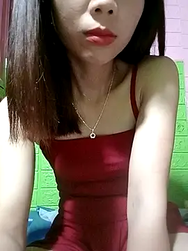 AmyLinee01 online show from April 18, 2026, 7:07 pm