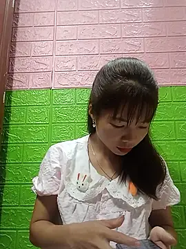 AmyLinee01 online show from June 27, 2026, 11:27 am
