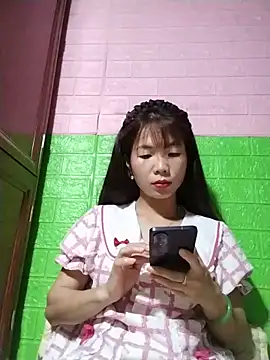 AmyLinee01 online show from June 7, 2026, 9:31 pm