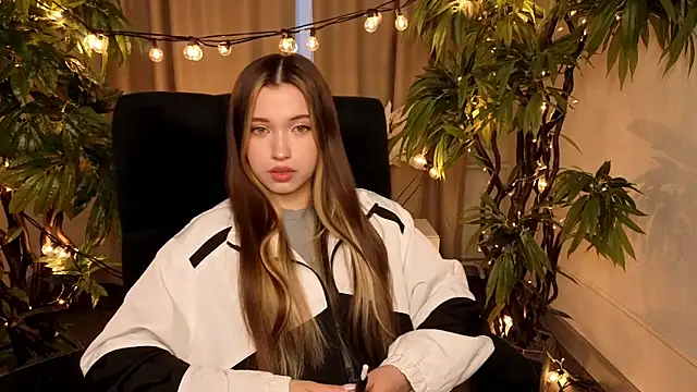 AnnaBerrys online show from April 2, 2026, 3:08 pm