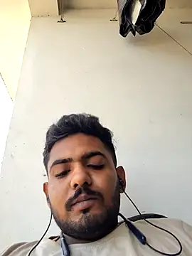 roselover2222 online show from April 17, 2026, 6:16 am