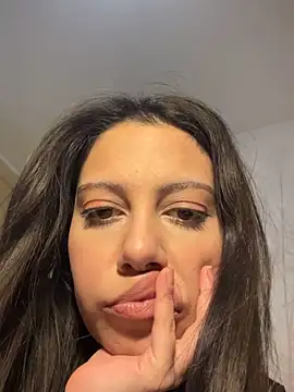 Snapshot of MargaritaMoon chatting on April 4, 2026, 8:21 am MargaritaMoon online show from April 4, 2026, 8:21 am