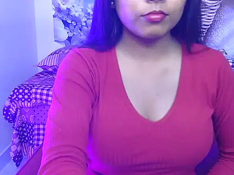 Snapshot of hoty-pinka chatting on April 13, 2026, 5:22 am hoty-pinka online show from April 13, 2026, 5:22 am