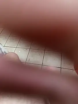 Snapshot of Uwheheheheebb chatting on March 22, 2026, 3:57 pm Uwheheheheebb online show from March 22, 2026, 3:57 pm