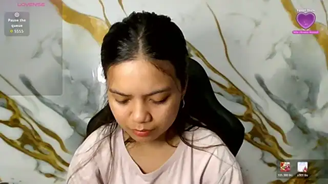 Snapshot of deseyy chatting on July 6, 2026, 7:27 pm deseyy online show from July 6, 2026, 7:27 pm