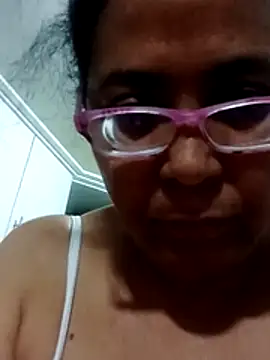 Snapshot of sexymomsn chatting on May 31, 2026, 11:49 am sexymomsn online show from May 31, 2026, 11:49 am