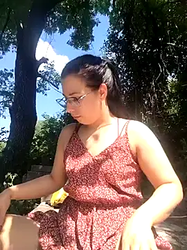 Snapshot of Rue_the_witch6 chatting on June 28, 2026, 12:44 pm Rue the witch6 online show from June 28, 2026, 12:44 pm