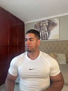 Snapshot of Trevor_vinc chatting on April 20, 2026, 2:07 pm Trevor vinc online show from April 20, 2026, 2:07 pm
