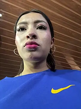 Snapshot of Itze_Mua chatting on June 21, 2026, 7:19 pm Itze Mua online show from June 21, 2026, 7:19 pm