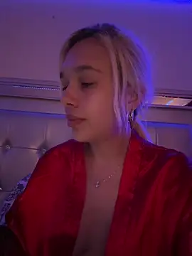 kimberlyReyes  online show from March 23, 2026, 3:12 pm