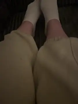 LilouPieds online show from March 24, 2026, 6:41 pm