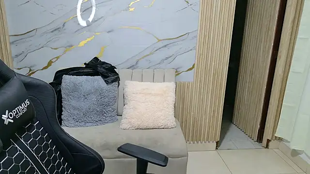 Snapshot of Samantha_roxe chatting on March 23, 2026, 3:39 am Samantha roxe online show from March 23, 2026, 3:39 am