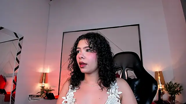 Celene Rosejs online show from June 30, 2026, 7:25 pm
