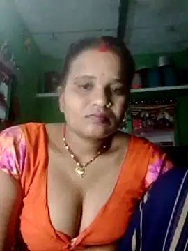 Shivani09900 online show from May 31, 2026, 7:03 pm
