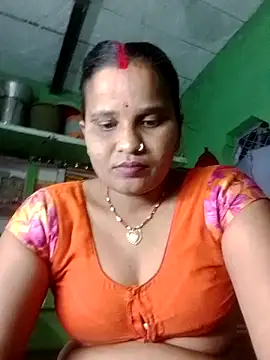 Shivani09900 online show from May 26, 2026, 7:56 pm