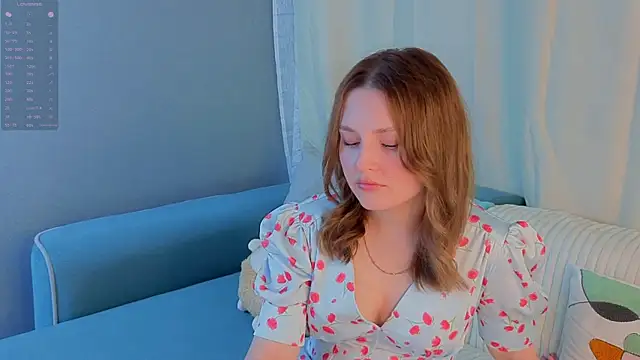 LorriMonz online show from June 14, 2026, 2:24 am