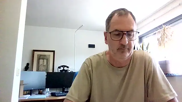 Snapshot of HotLucas66 chatting on June 26, 2026, 1:50 pm HotLucas66 online show from June 26, 2026, 1:50 pm