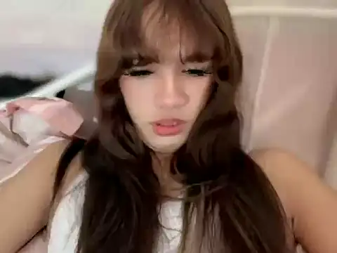Snapshot of Leijona_Milker chatting on April 24, 2026, 8:38 am Leijona Milker online show from April 24, 2026, 8:38 am