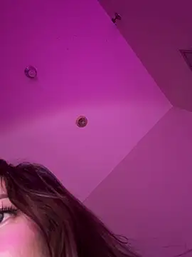 Sweetcum emie online show from March 25, 2026, 7:57 pm