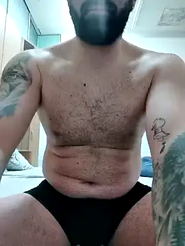 LaryMario online show from April 7, 2026, 8:10 pm