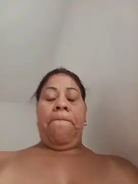 Veronica missbigg online show from May 23, 2026, 2:49 pm