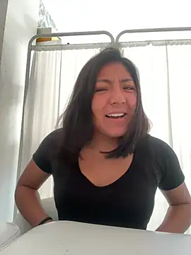 Snapshot of Nicki2626 chatting on June 1, 2026, 5:34 pm Nicki2626 online show from June 1, 2026, 5:34 pm