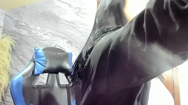 Snapshot of dafne_ortiz chatting on March 27, 2026, 6:00 am dafne ortiz online show from March 27, 2026, 6:00 am