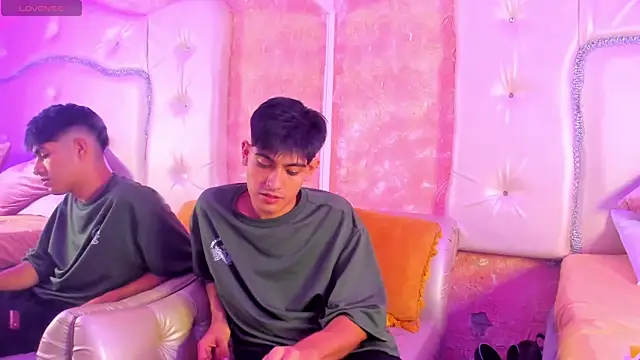 Snapshot of TylerCruz__ chatting on March 30, 2026, 1:56 pm TylerCruz online show from March 30, 2026, 1:56 pm